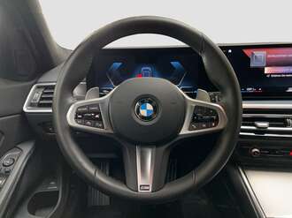 BMW 320d (Bild 2/16)