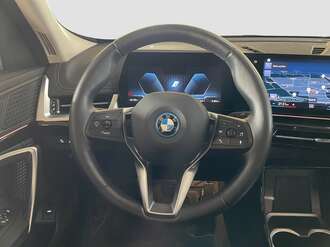 BMW iX1 xDrive30 (Bild 2/17)