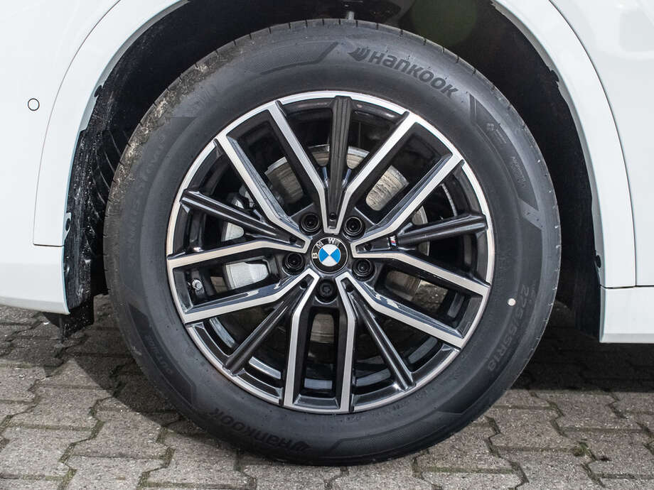 BMW X1 (Bild 8/14)