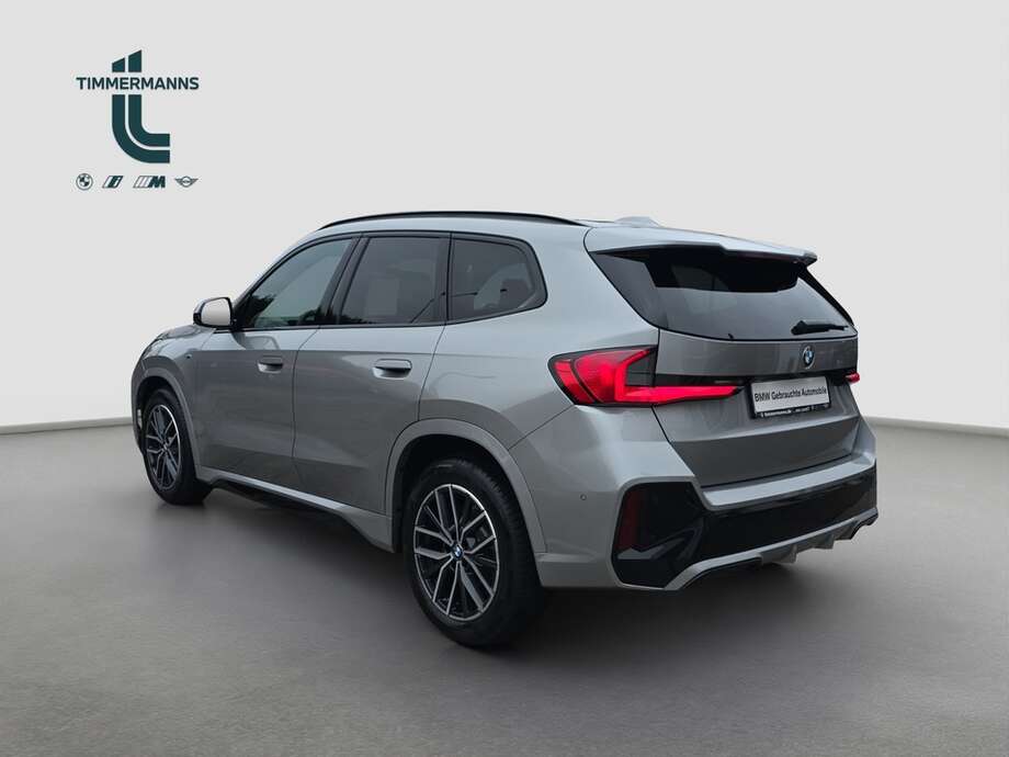BMW X1 (Bild 12/18)