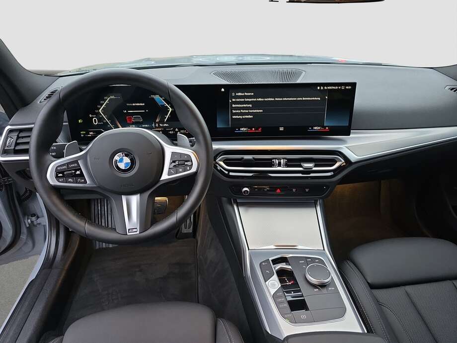 BMW 320d (Bild 5/18)