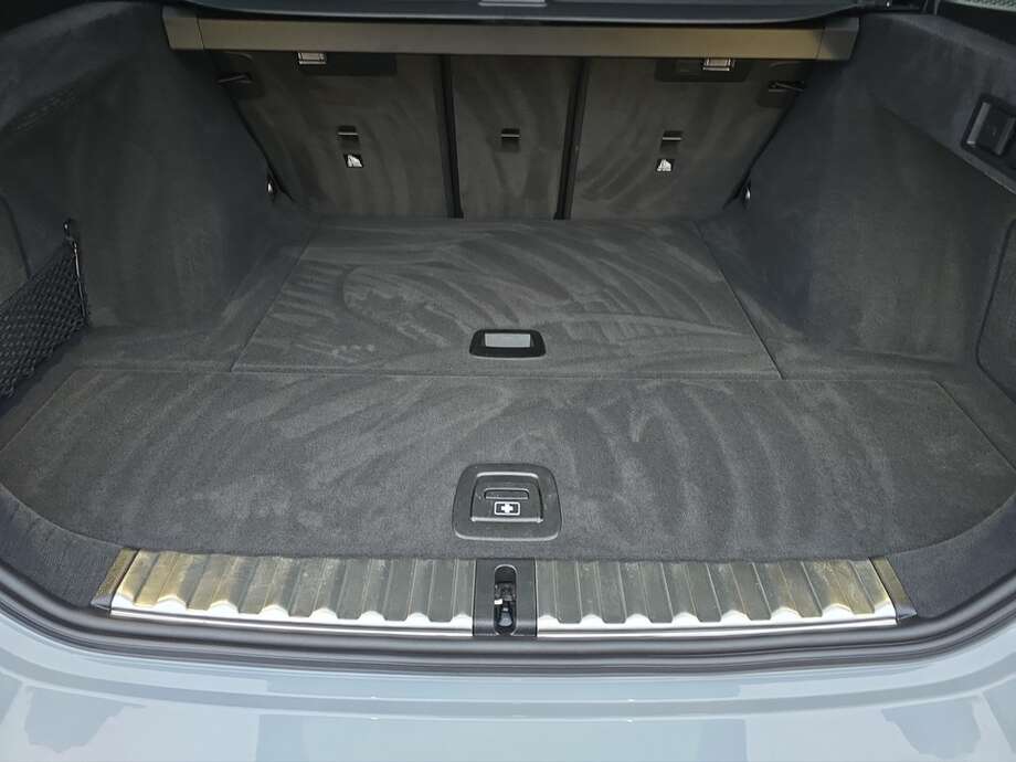 BMW 320d (Bild 7/18)