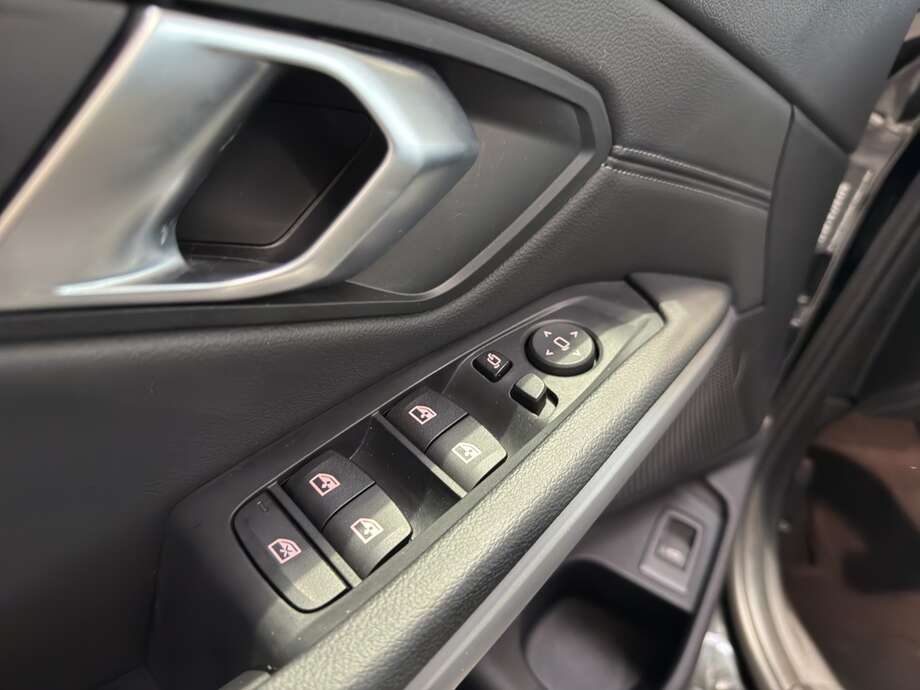 BMW 320d (Bild 14/23)