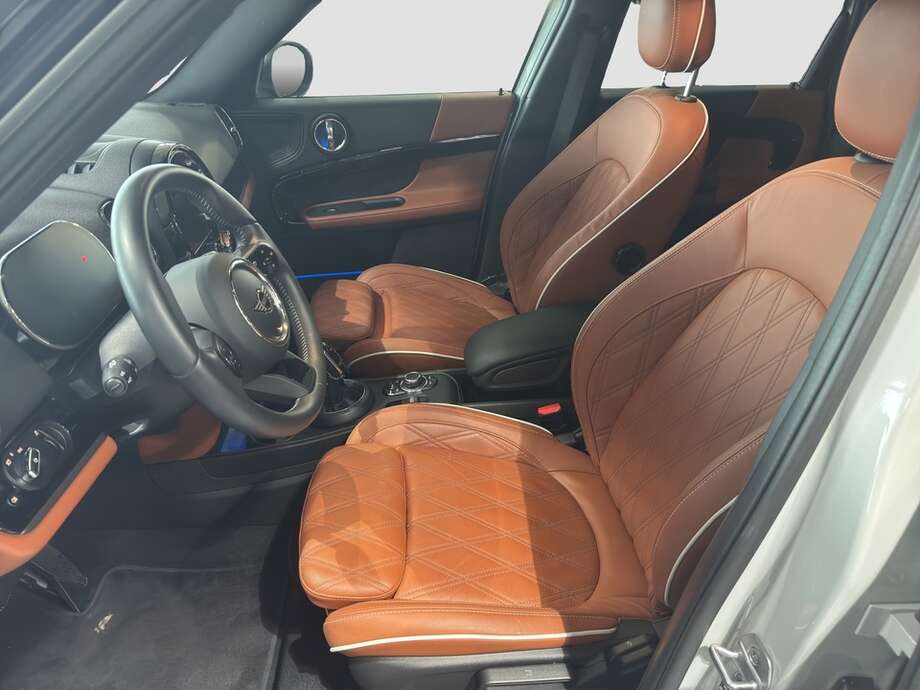 MINI Cooper D Countryman (Bild 2/2)