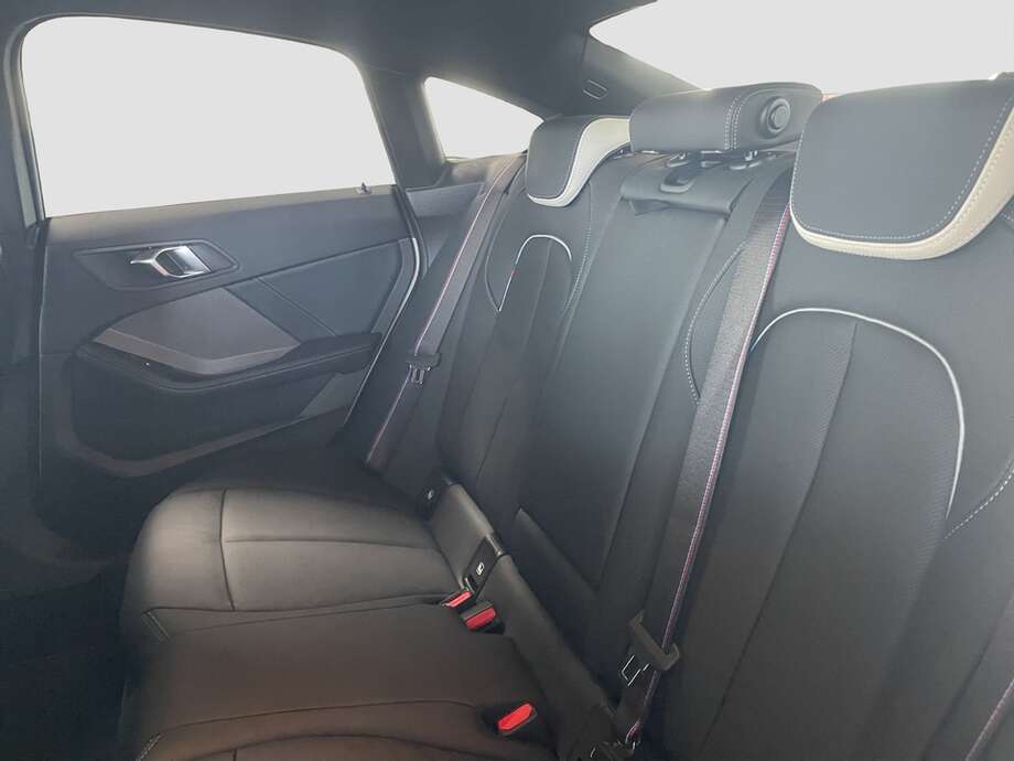 BMW 220 Gran Coupé (Bild 6/18)