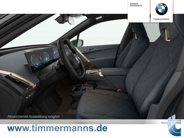 BMW iX (Bild 13/19)