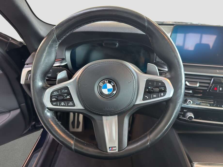BMW M550 (Bild 3/24)