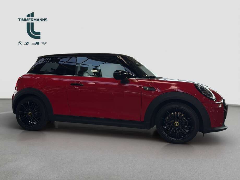 MINI Cooper SE (Bild 18/21)