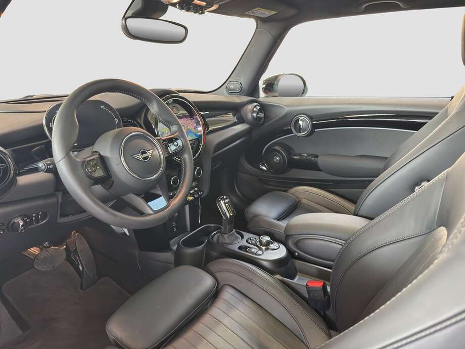 MINI Cooper SE (Bild 2/21)