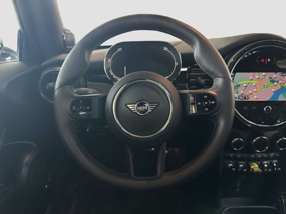 MINI Cooper SE (Bild 4/21)