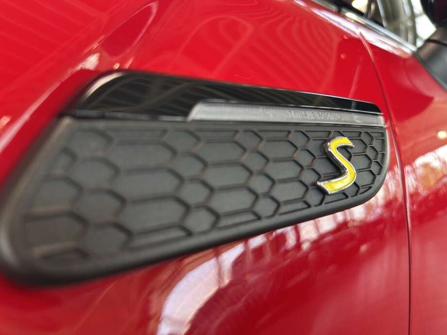 MINI Cooper SE (Bild 9/21)