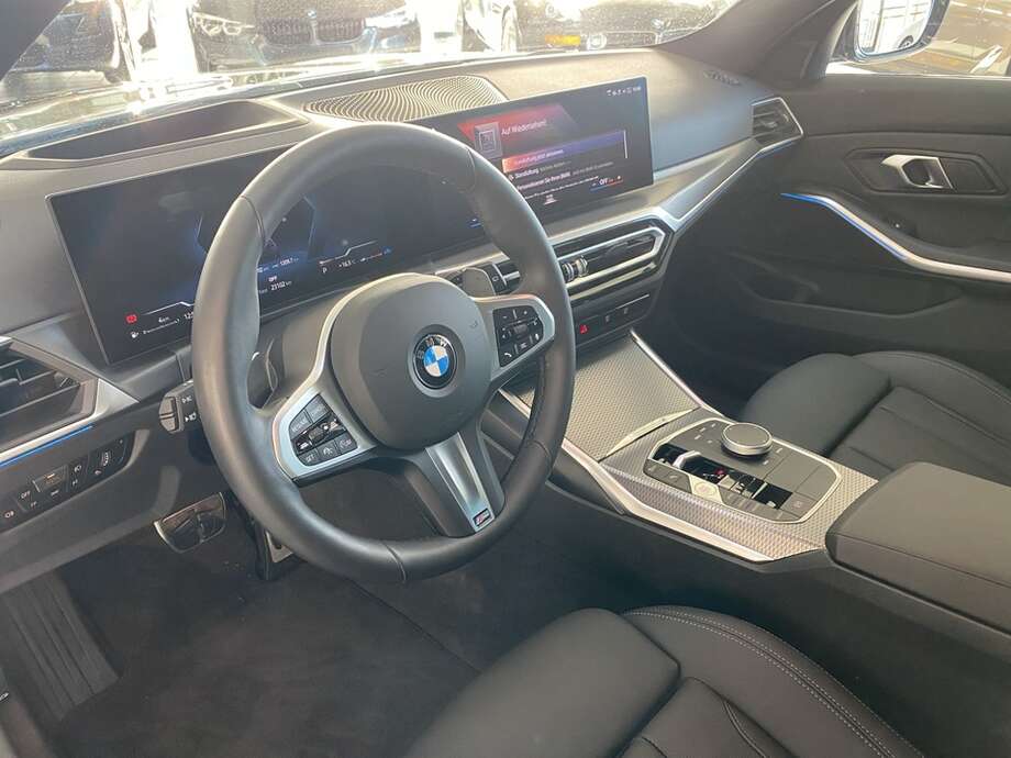 BMW 330d (Bild 15/24)