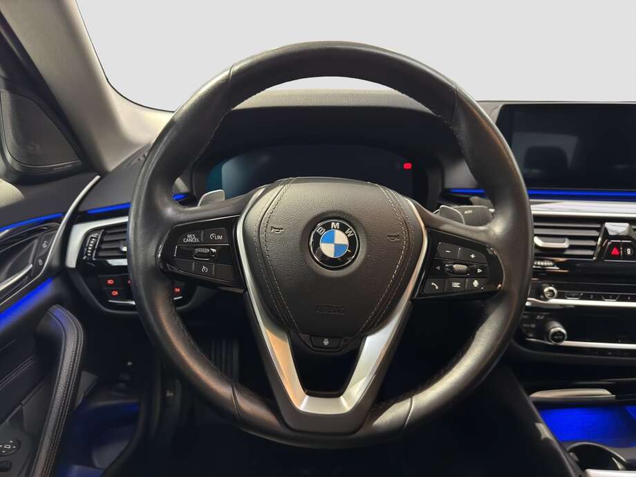 BMW 530e xDrive (Bild 4/18)