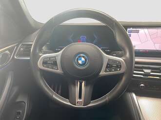 BMW i4 (Bild 1/17)