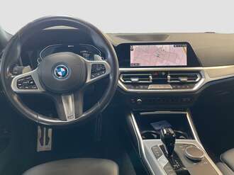 BMW 330e (Bild 3/15)