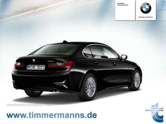 BMW 330i (Bild 2/5)