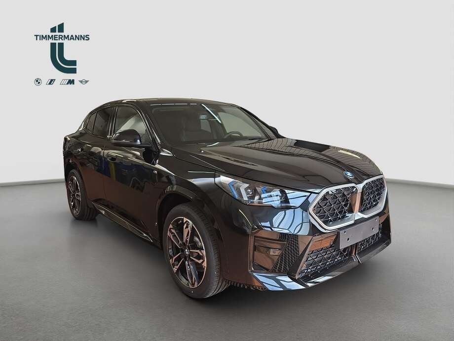 BMW X2 (Bild 16/18)