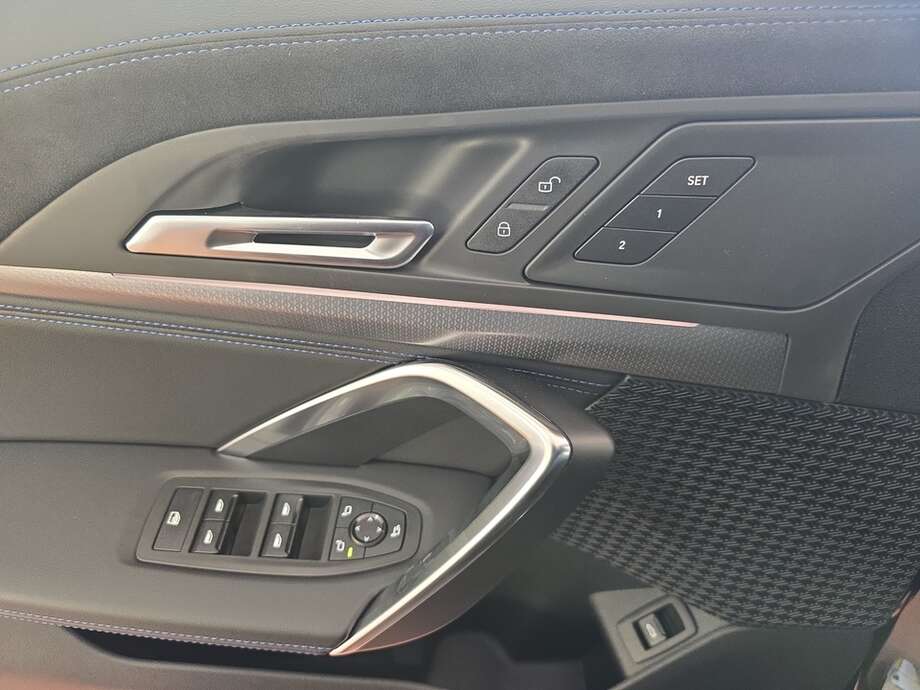 BMW X2 (Bild 8/18)