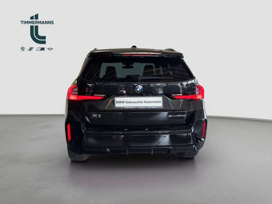 BMW X1 (Bild 10/15)