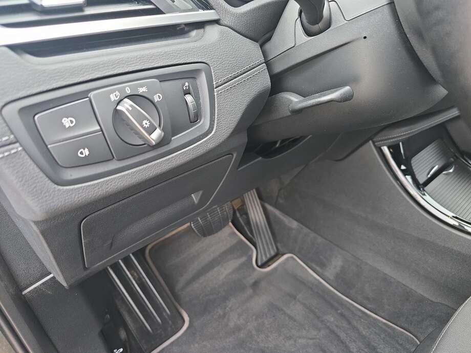 BMW X2 (Bild 9/18)