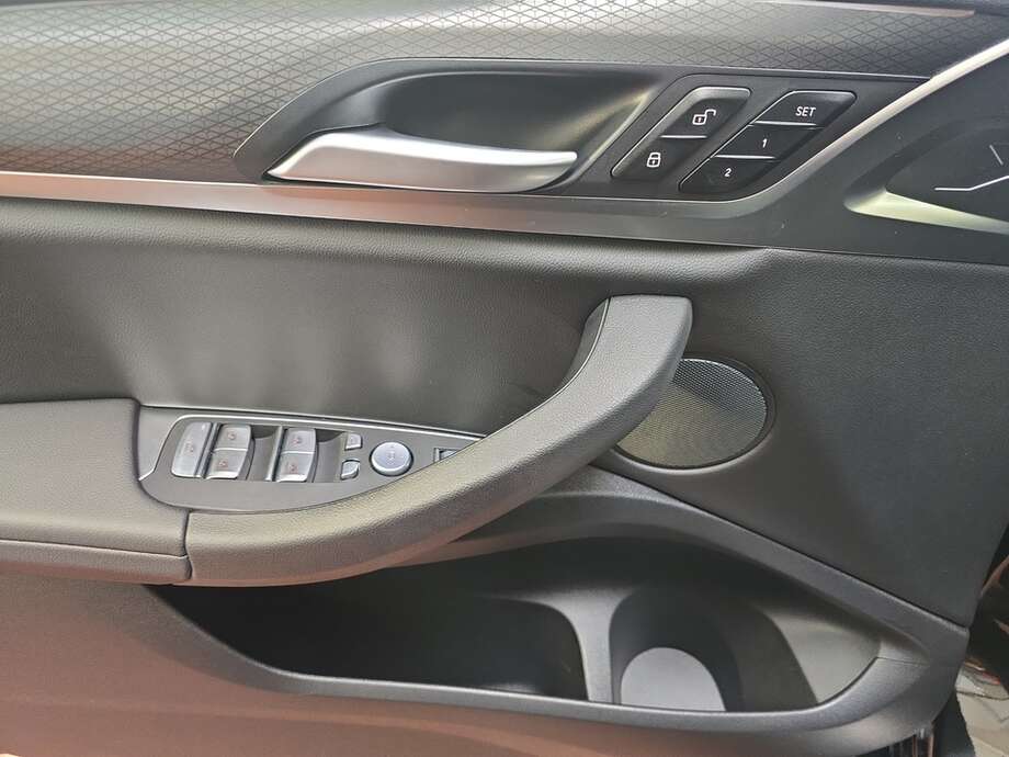 BMW X3 (Bild 8/19)