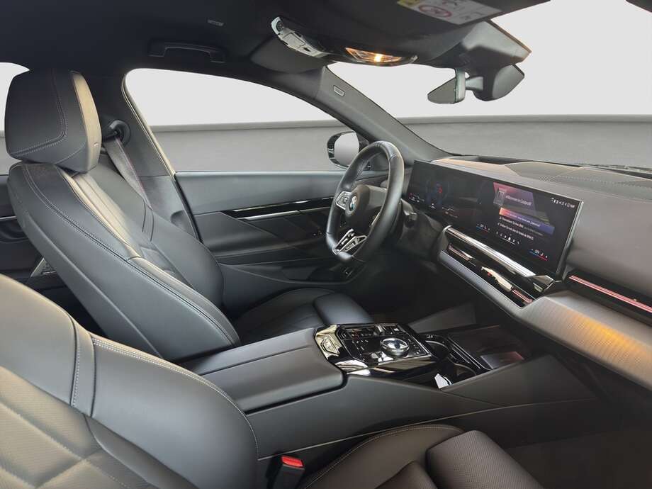 BMW 520d (Bild 7/21)