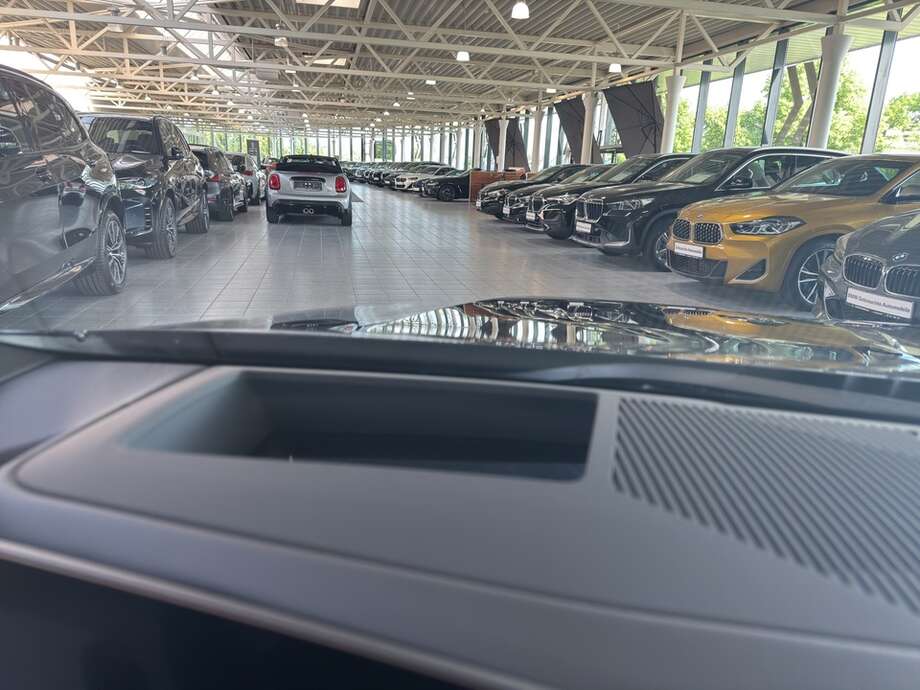 BMW 520d (Bild 10/21)