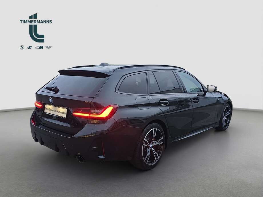 BMW 330d (Bild 13/19)