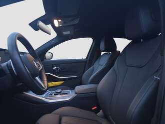 BMW 330d (Bild 1/19)