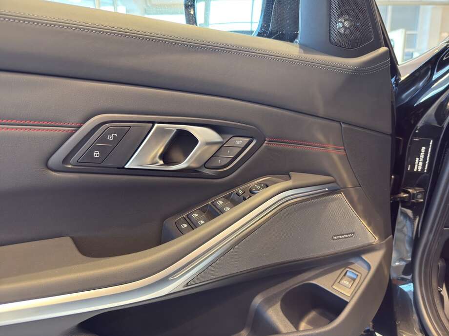 BMW M3 (Bild 9/18)