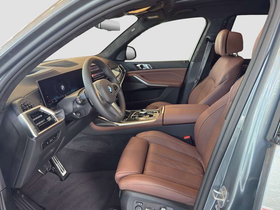BMW X7 xDrive40d (Bild 2/19)
