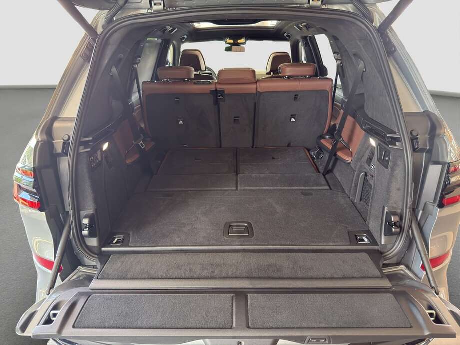 BMW X7 xDrive40d (Bild 7/19)