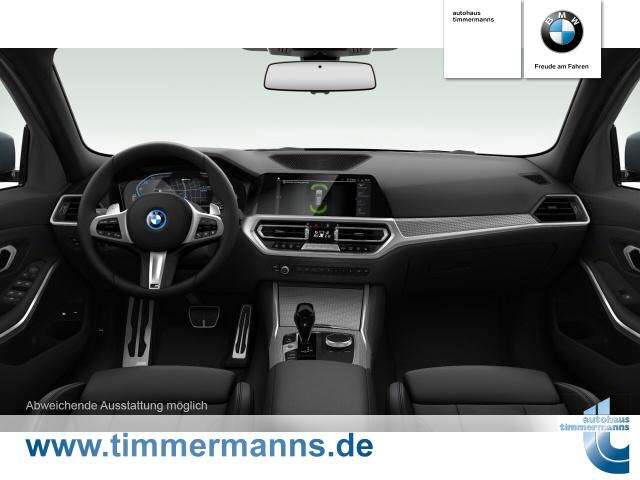 BMW 330e (Bild 4/5)