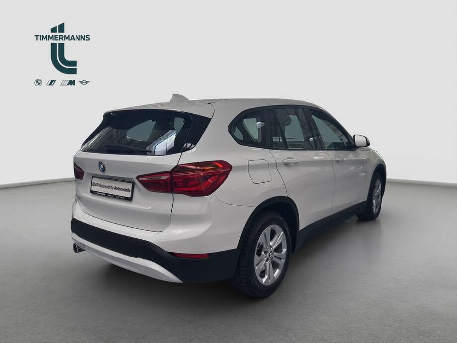 BMW X1 (Bild 13/17)
