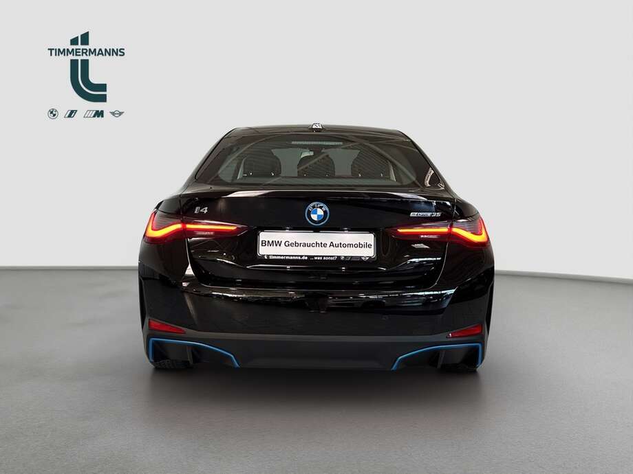 BMW i4 (Bild 10/15)