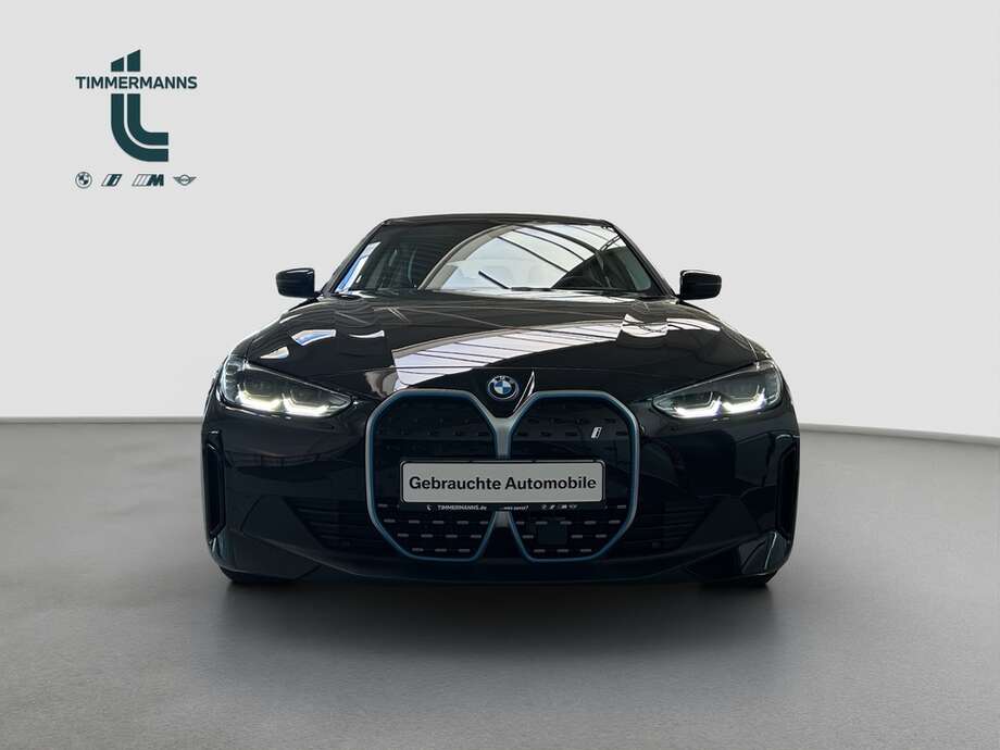 BMW i4 (Bild 14/15)