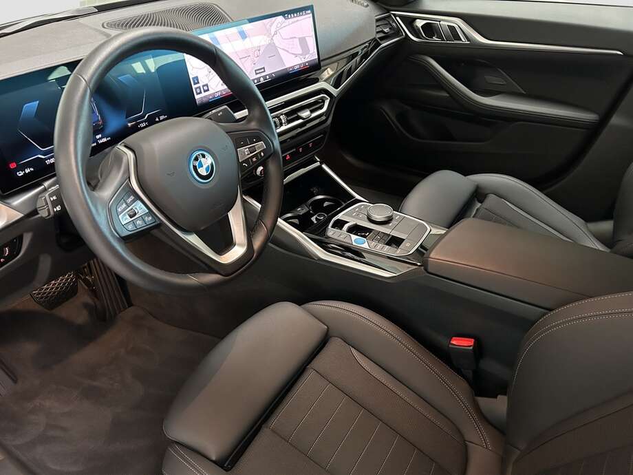 BMW i4 (Bild 3/15)