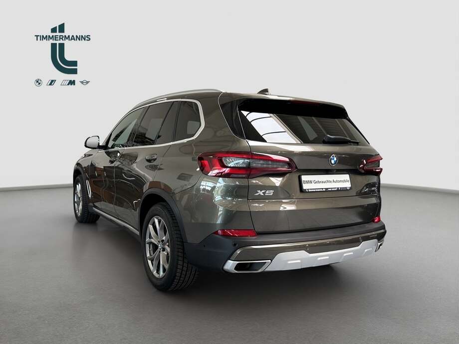 BMW X5 (Bild 10/16)