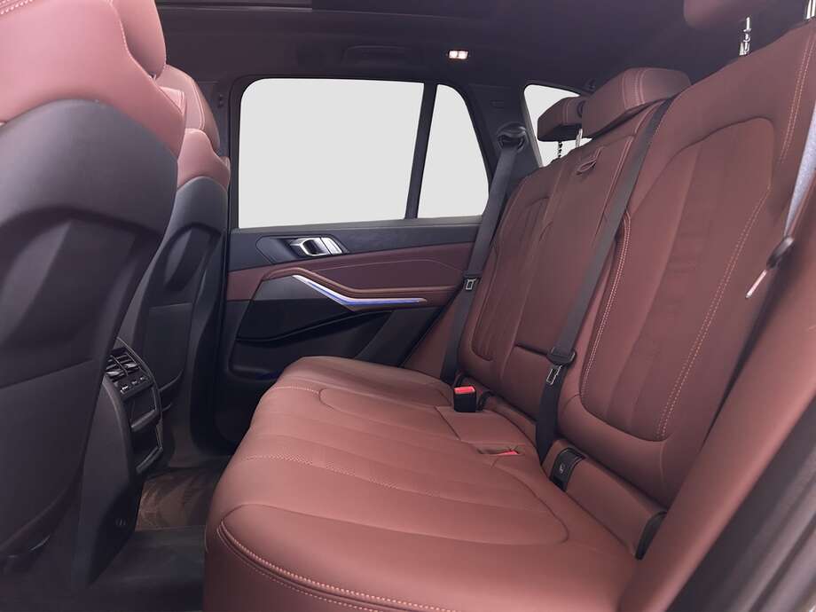 BMW X5 (Bild 6/16)