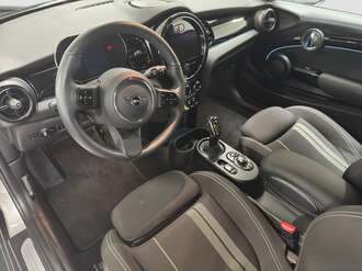 MINI Cooper SE (Bild 1/17)