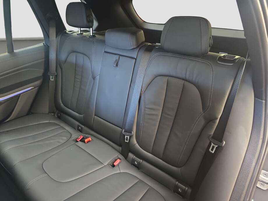 BMW X5 (Bild 6/19)