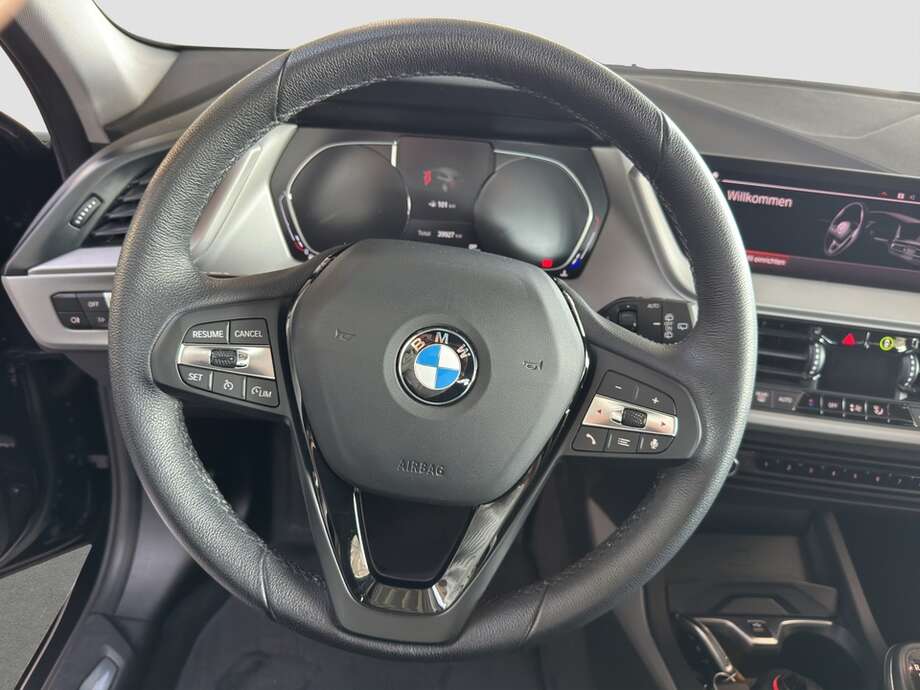 BMW 116i (Bild 3/20)