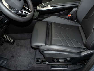 BMW 220 Active Tourer (Bild 2/19)