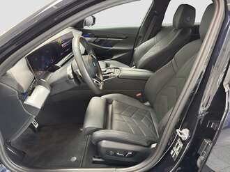 BMW 520d (Bild 2/18)