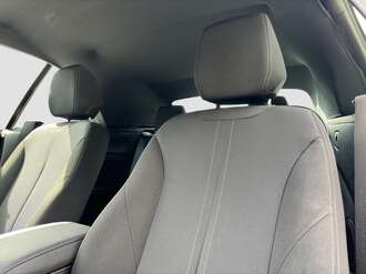 BMW 218i (Bild 2/16)