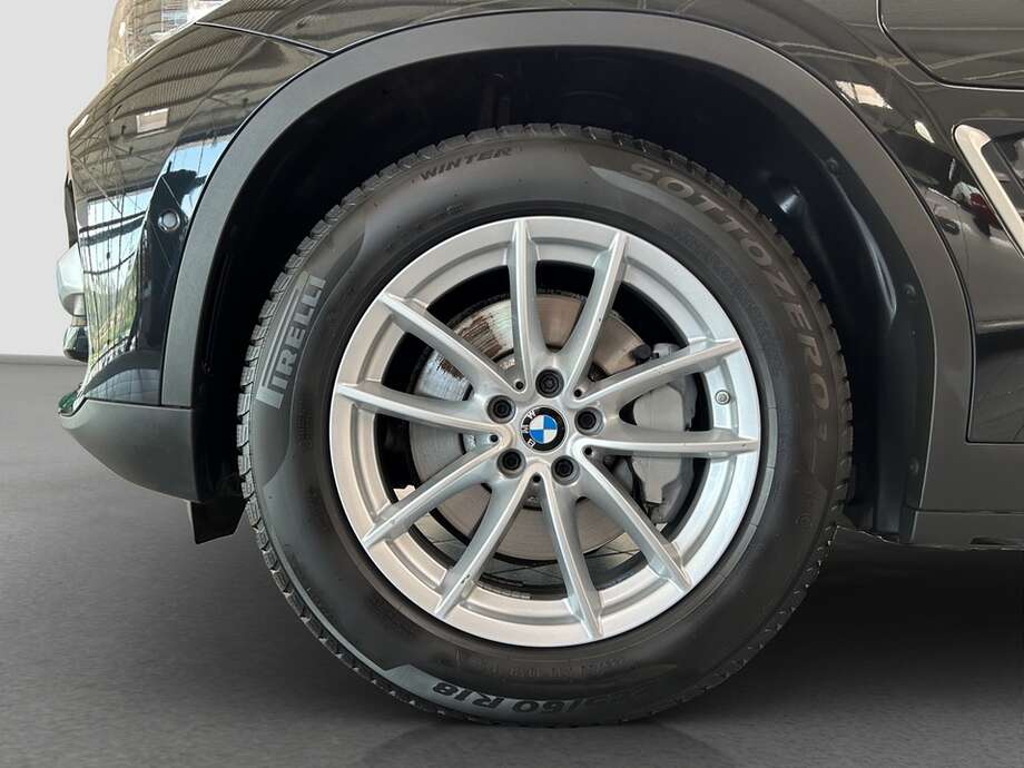 BMW X3 (Bild 13/14)