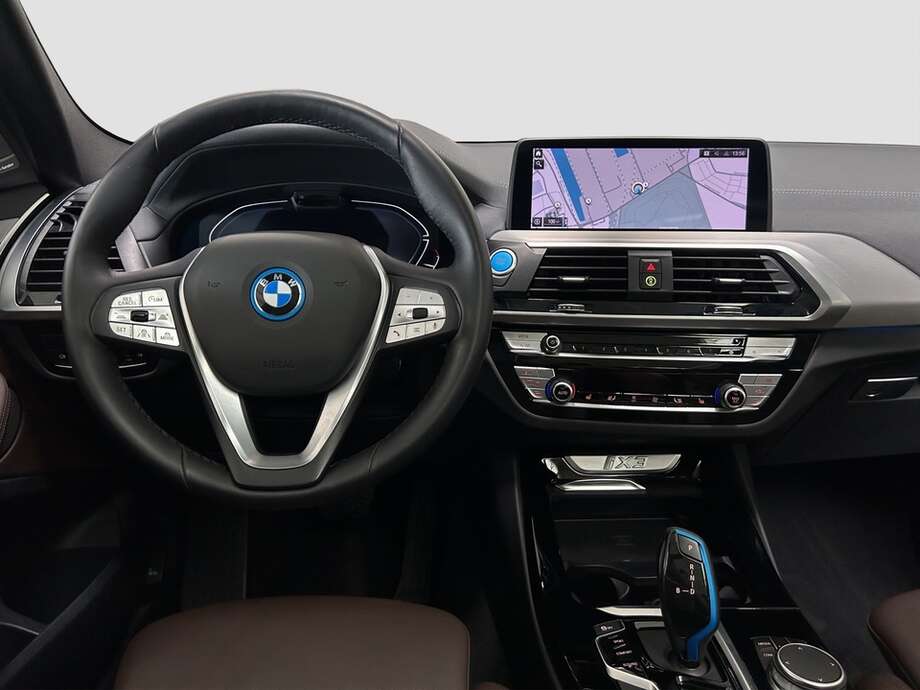 BMW iX3 (Bild 5/15)