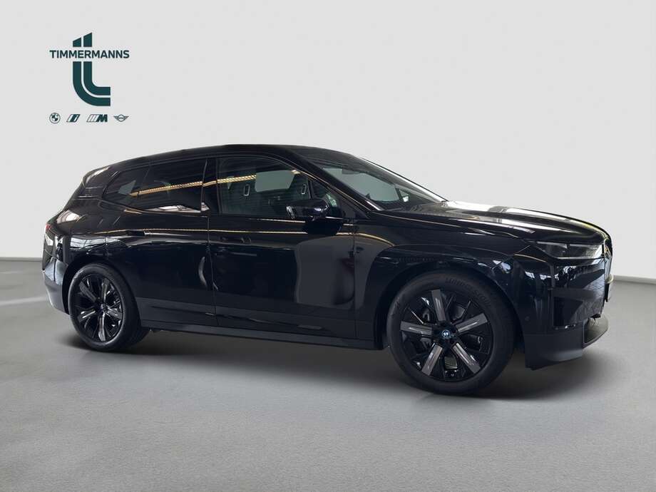 BMW iX (Bild 16/19)