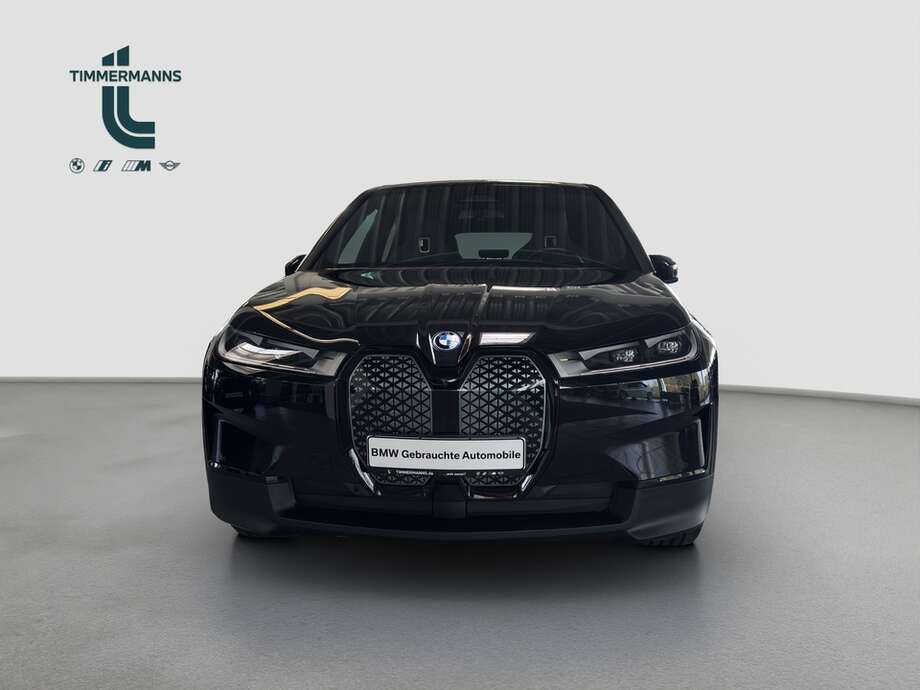 BMW iX (Bild 18/19)