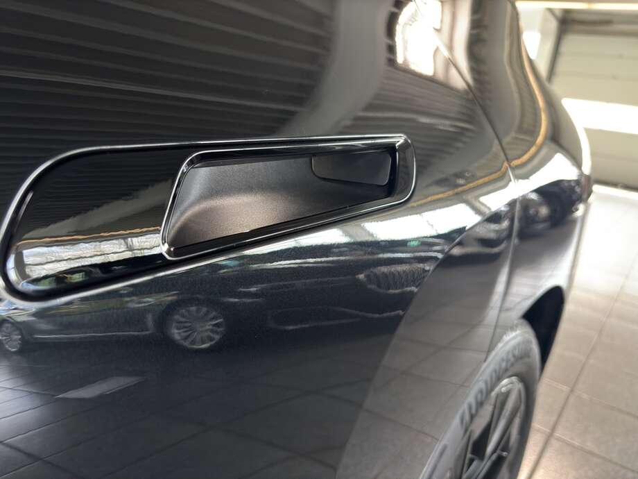BMW iX (Bild 9/19)